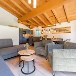 Felsener Wald Chalet